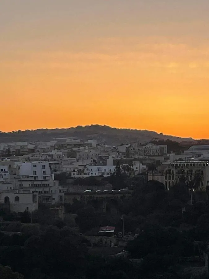 Valley Of Honey Apartment Mosta