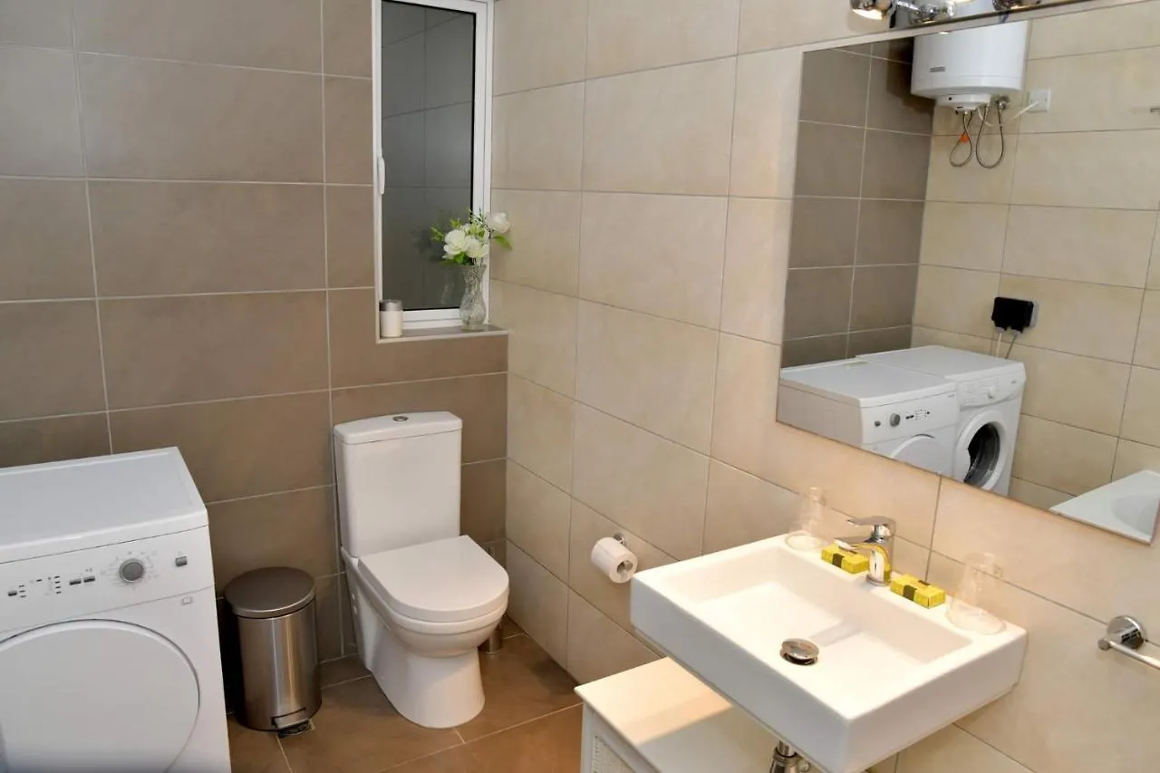 Valley Of Honey Apartment Mosta 0*,