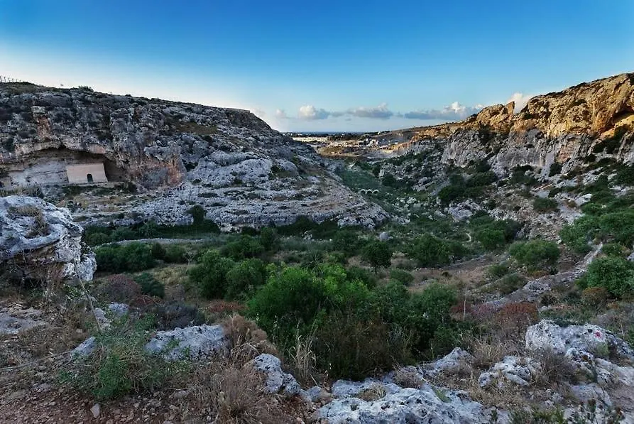 Valley Of Honey Apartment Mosta 0*,  Malta